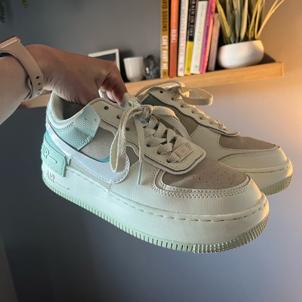 Nike Air Force 1 shadow